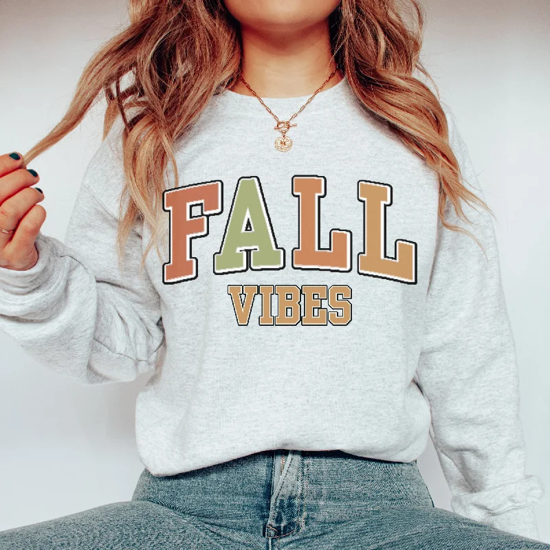 Women's Vintage Fall Vibes Sweatshirt Varsity Letters Design Gildan Pullover Chic Hoodie Sweatshirt