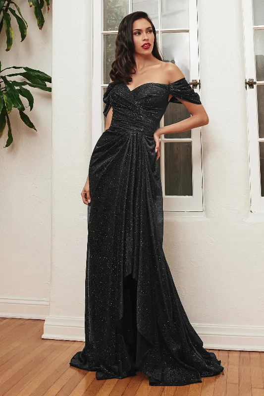 **Cinderella Divine: Captivating Off-the-Shoulder Gown for Enchanting Occasions** Sleeveless unclassified dresses