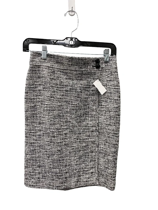 SKIRT MINI & SHORT ANN TAYLOR in GREY, Size: 2 Mini Skirt Style